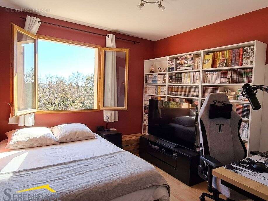 Maison 136 m² à Saint-Drezery  - photo 5