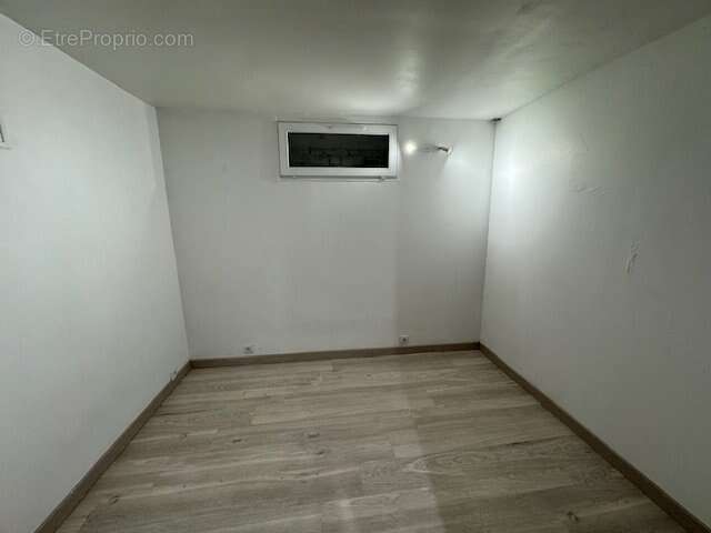 Appartement à SAINT-MAUR-DES-FOSSES