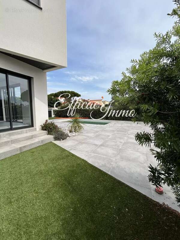 Magnifique villa 3 faces avec piscine et garage - photo 16