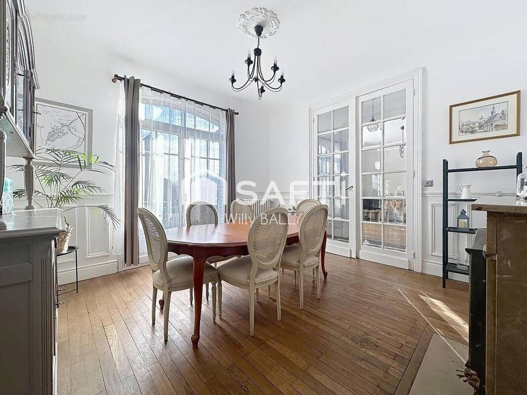 Photo 1 - Maison à MONTREUIL