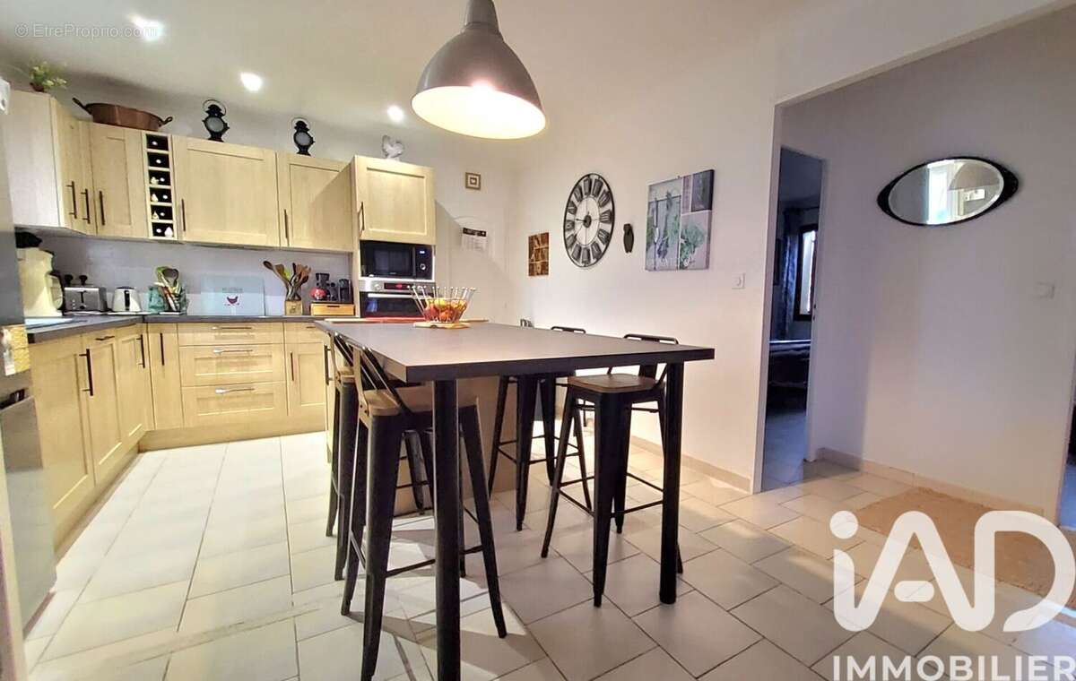 Photo 8 - Maison à MEYNES