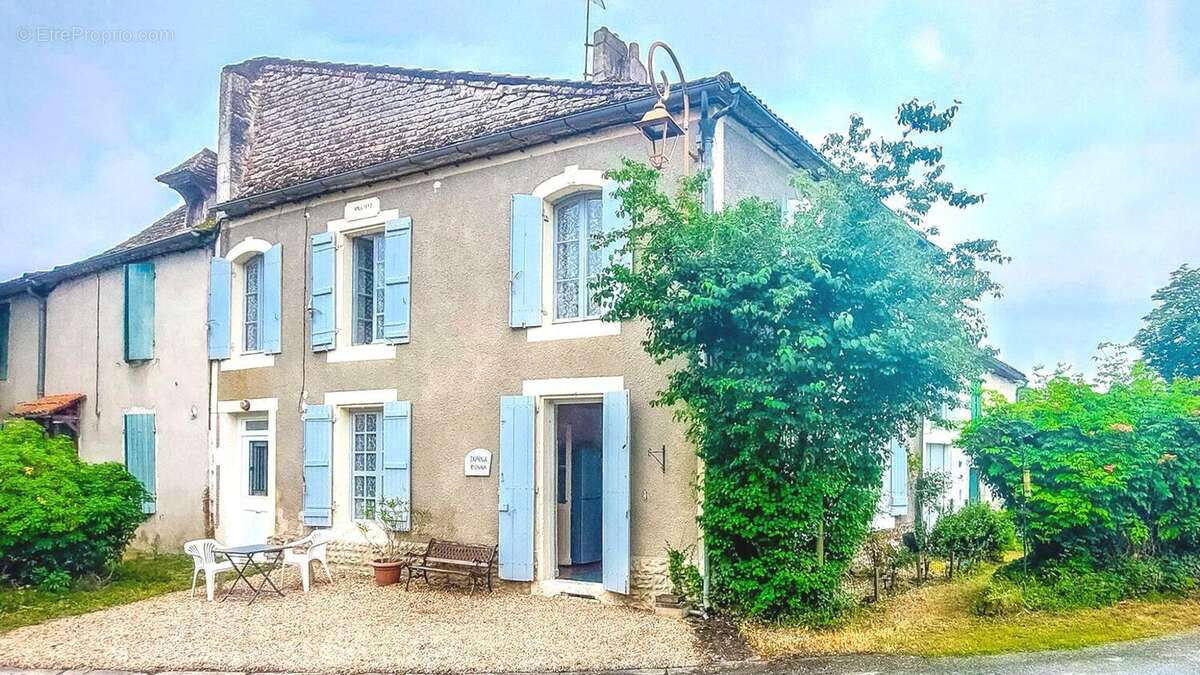 Maison à SOUMENSAC