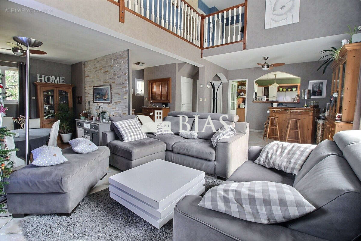 Maison à SOTTEVILLE-SOUS-LE-VAL