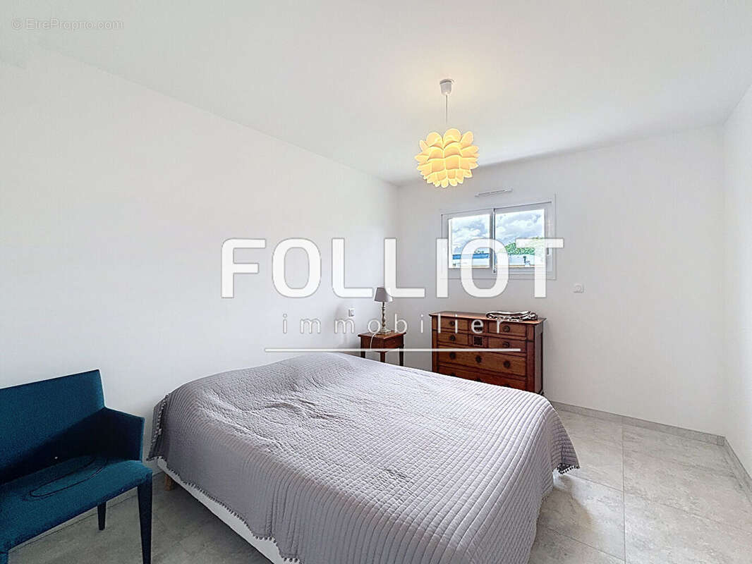 Maison à MONTMARTIN-SUR-MER