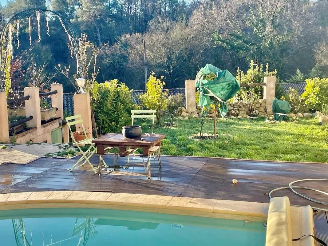 Maison à SAINT-JEANNET