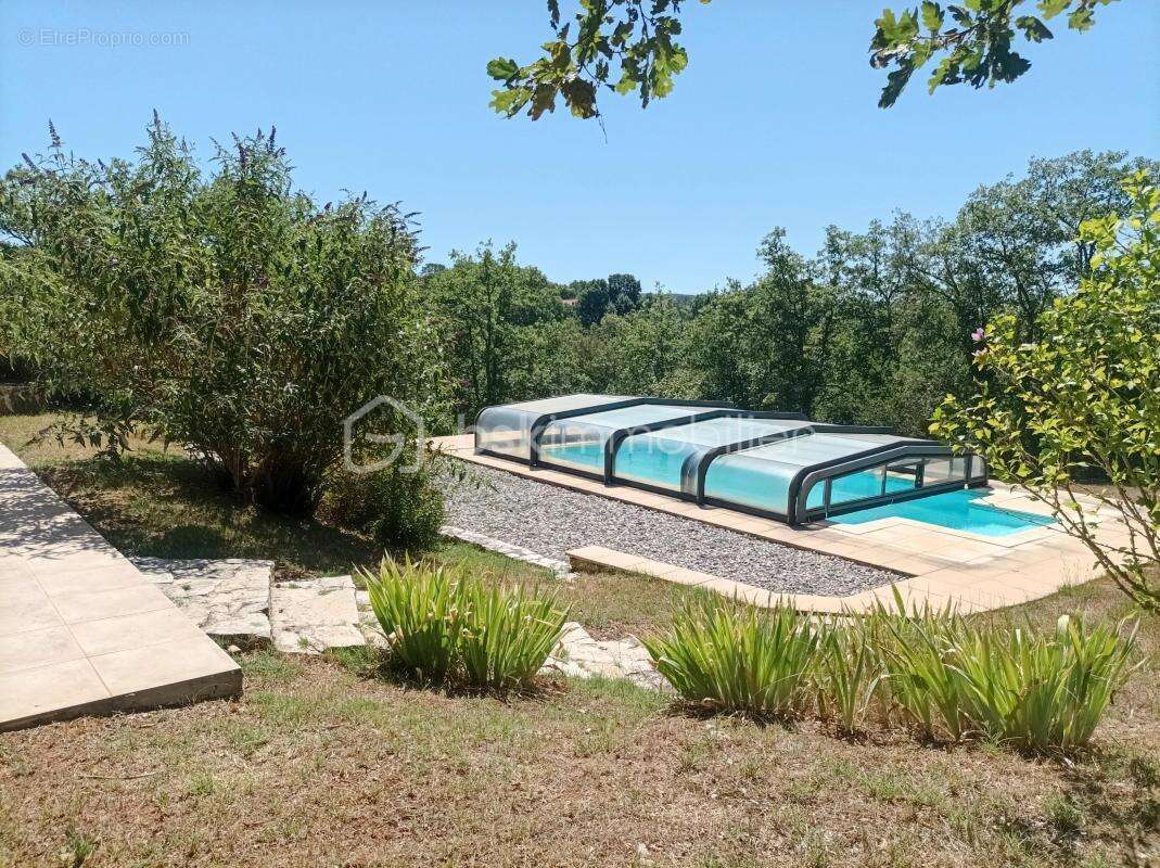  Maison à vendre à Salviac – Vue dominante, piscine, dépendances et terrain de 9 529 m² - photo 24