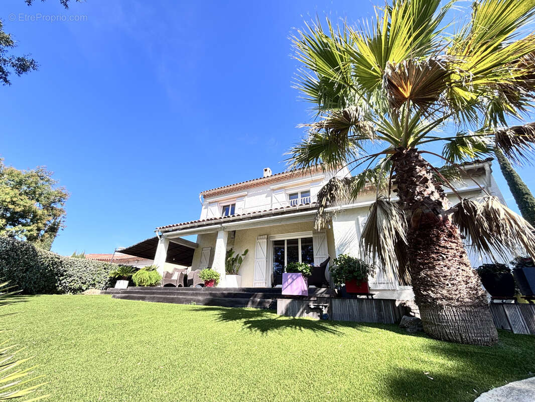 Maison à SAINT-RAPHAEL