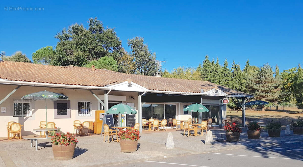 Commerce à SAINT-AUBIN-DE-BLAYE
