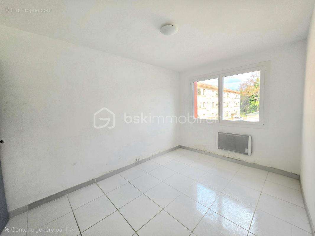 Appartement à VALREAS
