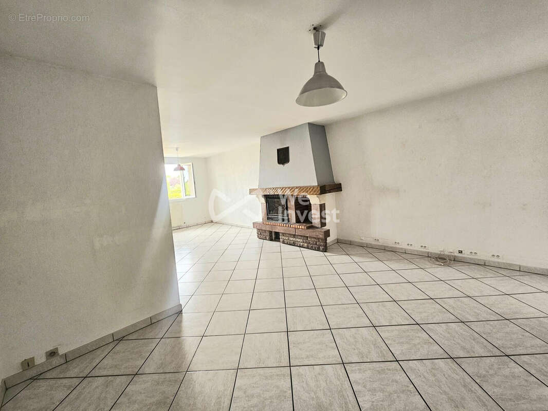 Maison 102 m² à Saint-Pierre-Du-Vauvray  - photo 3