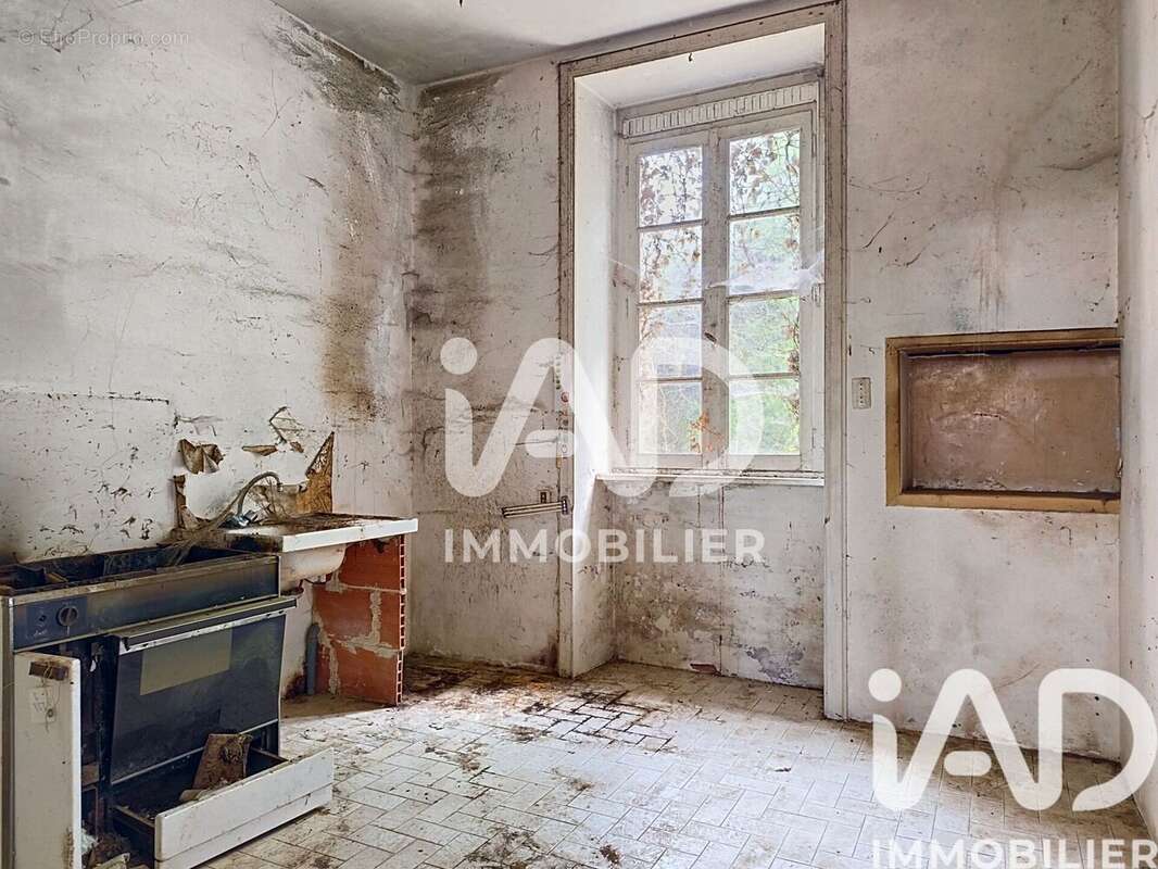 Maison 140 m² à Saint-Martin-Des-Pres  - photo 6
