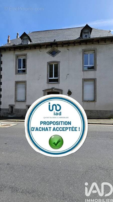 Photo 1 - Appartement à VIC-SUR-CERE