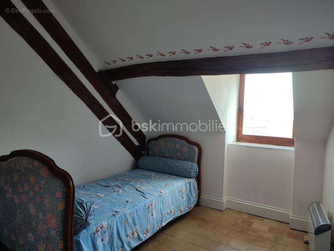 Maison à FRESNAY-SUR-SARTHE