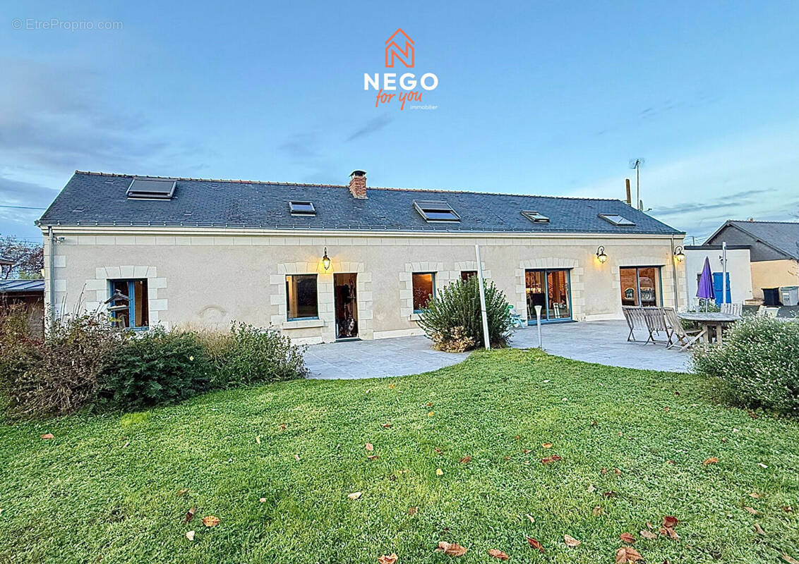 Maison à SAINT-SYLVAIN-D'ANJOU