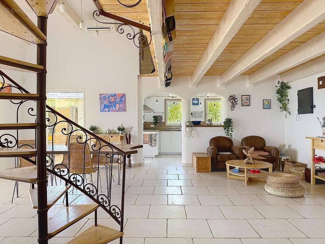 Photo 4 - Maison à SAINT-ANTONIN-DU-VAR
