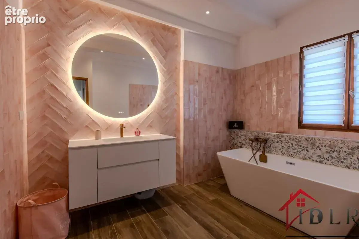 Demeure de prestige de 282 m2 composée de deux étages indépe - photo 13