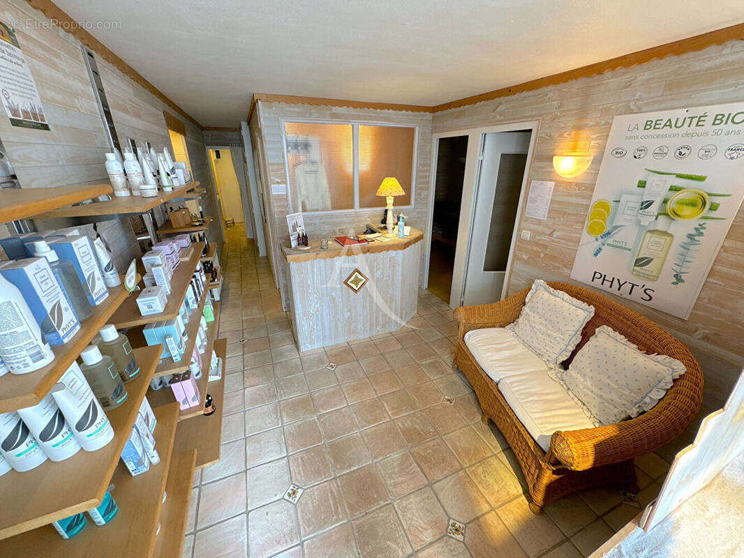 Commerce à SAINT-JEAN-DE-LUZ