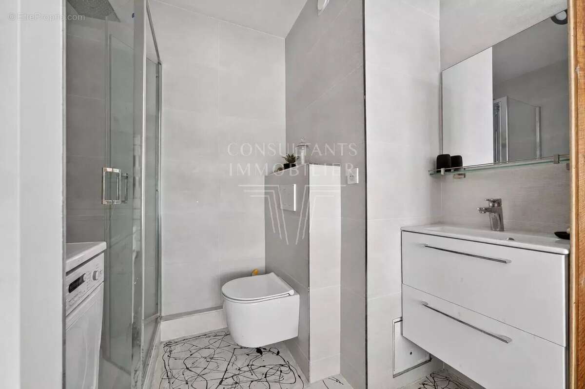 Appartement à LEVALLOIS-PERRET