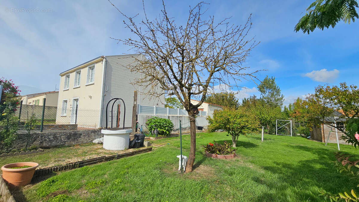 Maison à SAINT-NAZAIRE-SUR-CHARENTE