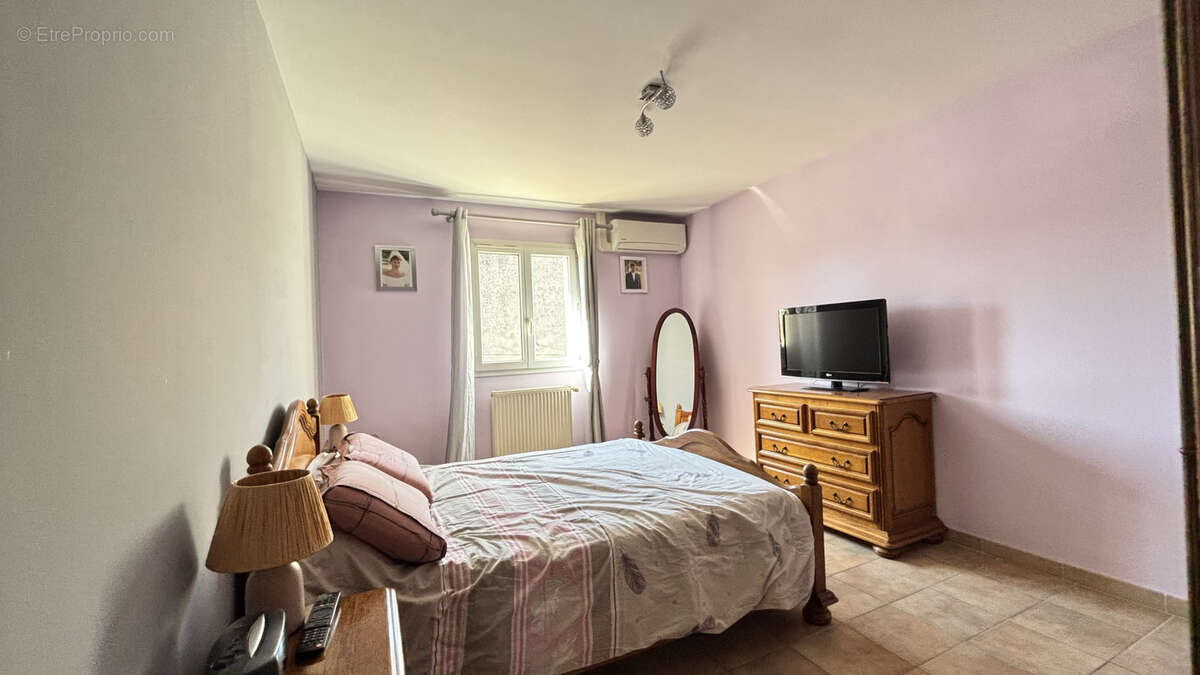 Maison à MORIERES-LES-AVIGNON