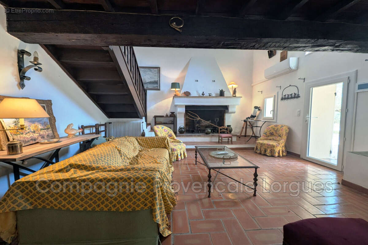 Maison à LORGUES
