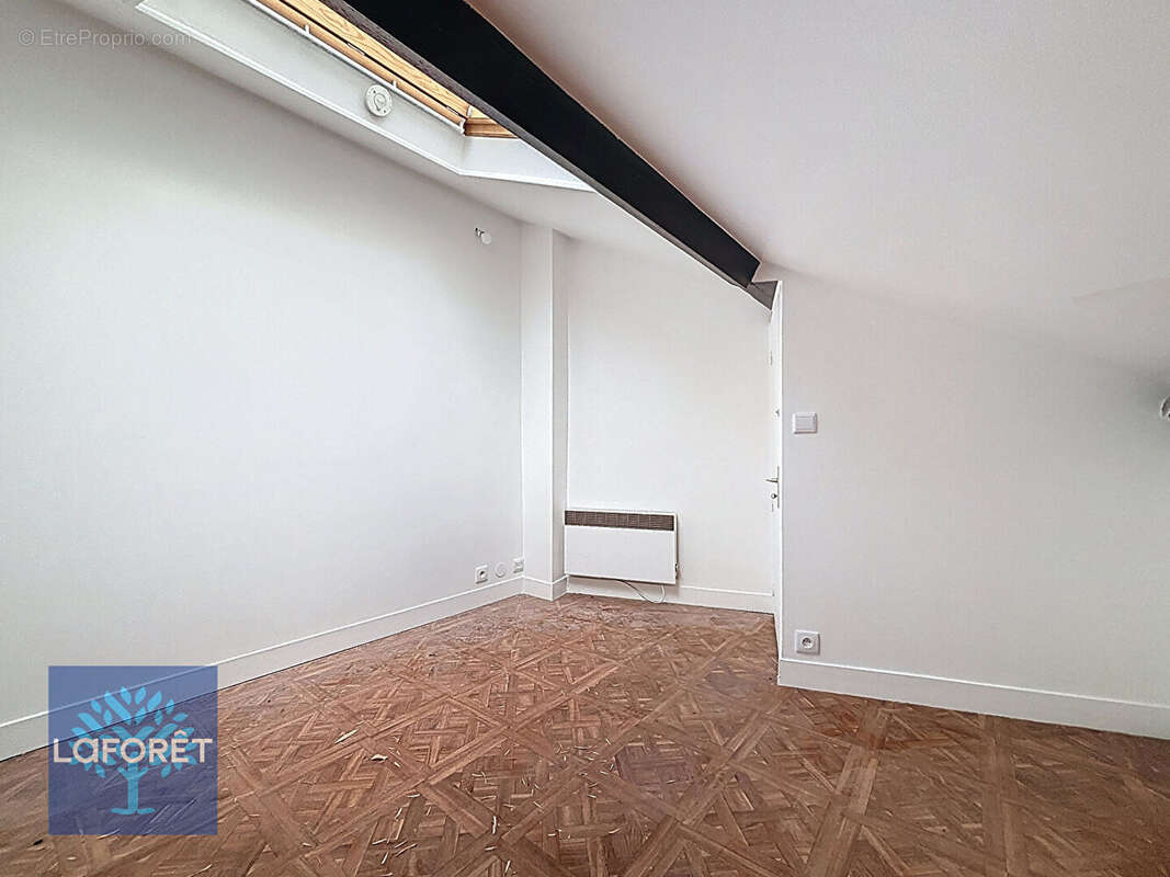 Maison à CHENNEVIERES-SUR-MARNE