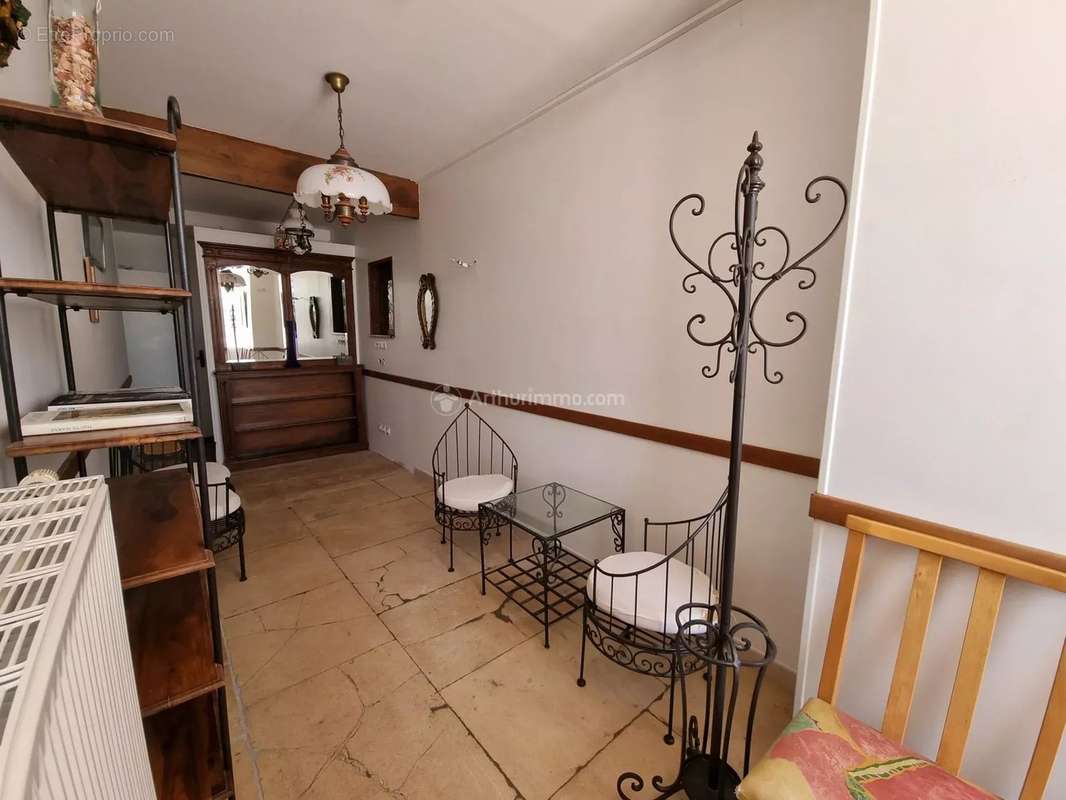 Appartement à BOURG-SAINTE-MARIE