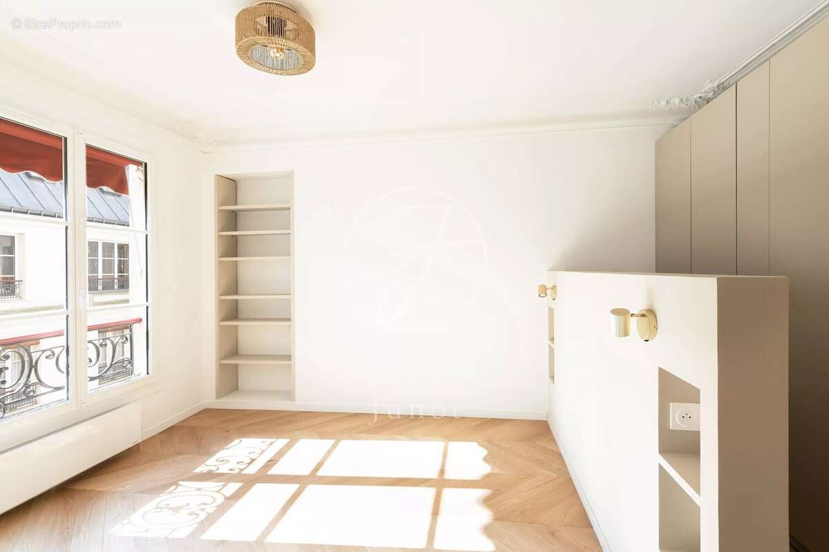 Appartement à PARIS-9E