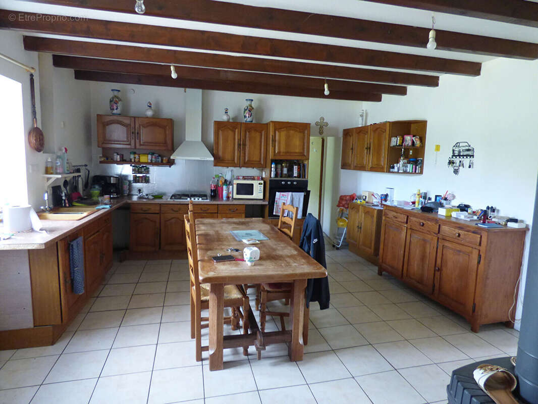 Maison rénovée 131 m² ?4 chambres, dépendances,3 117 m² de terrain - photo 7