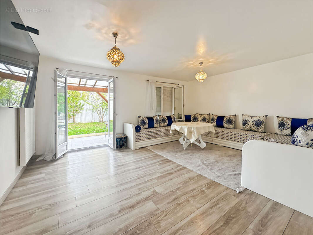 Maison à MANTES-LA-JOLIE