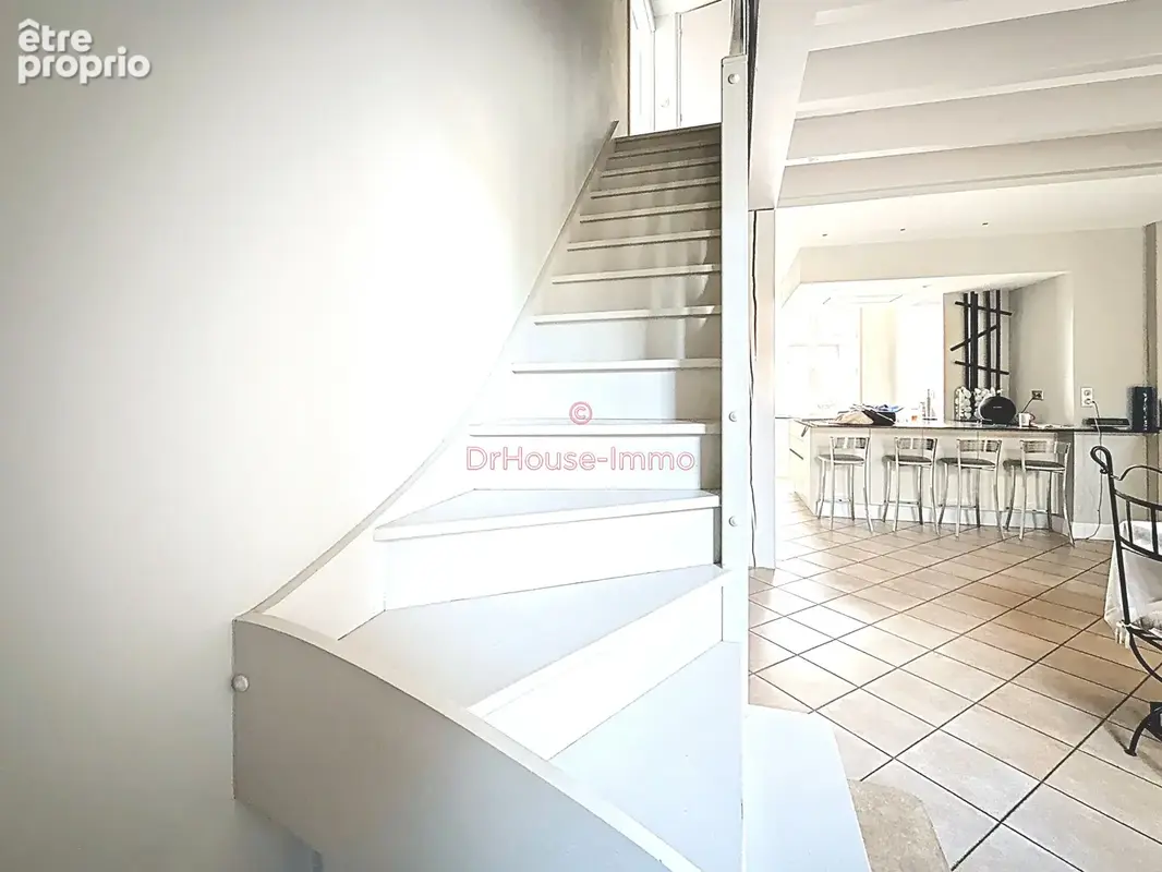 Maison 201 m² à Bergerac  - photo 8