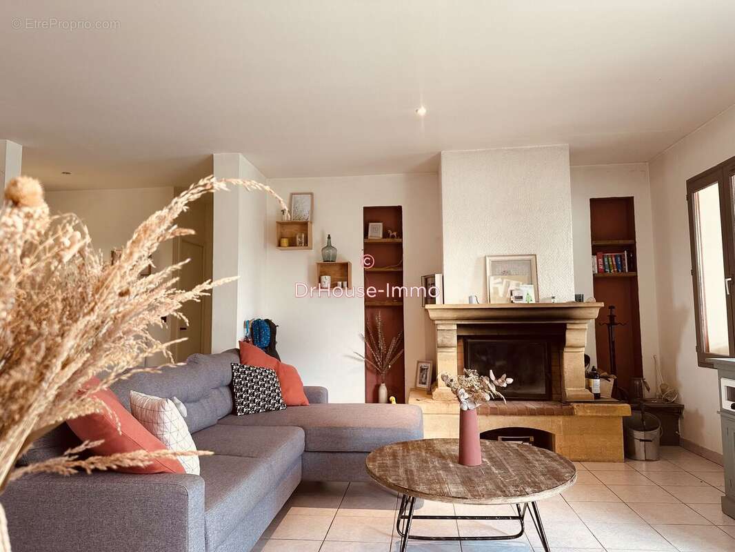 Maison à COULOUNIEIX-CHAMIERS