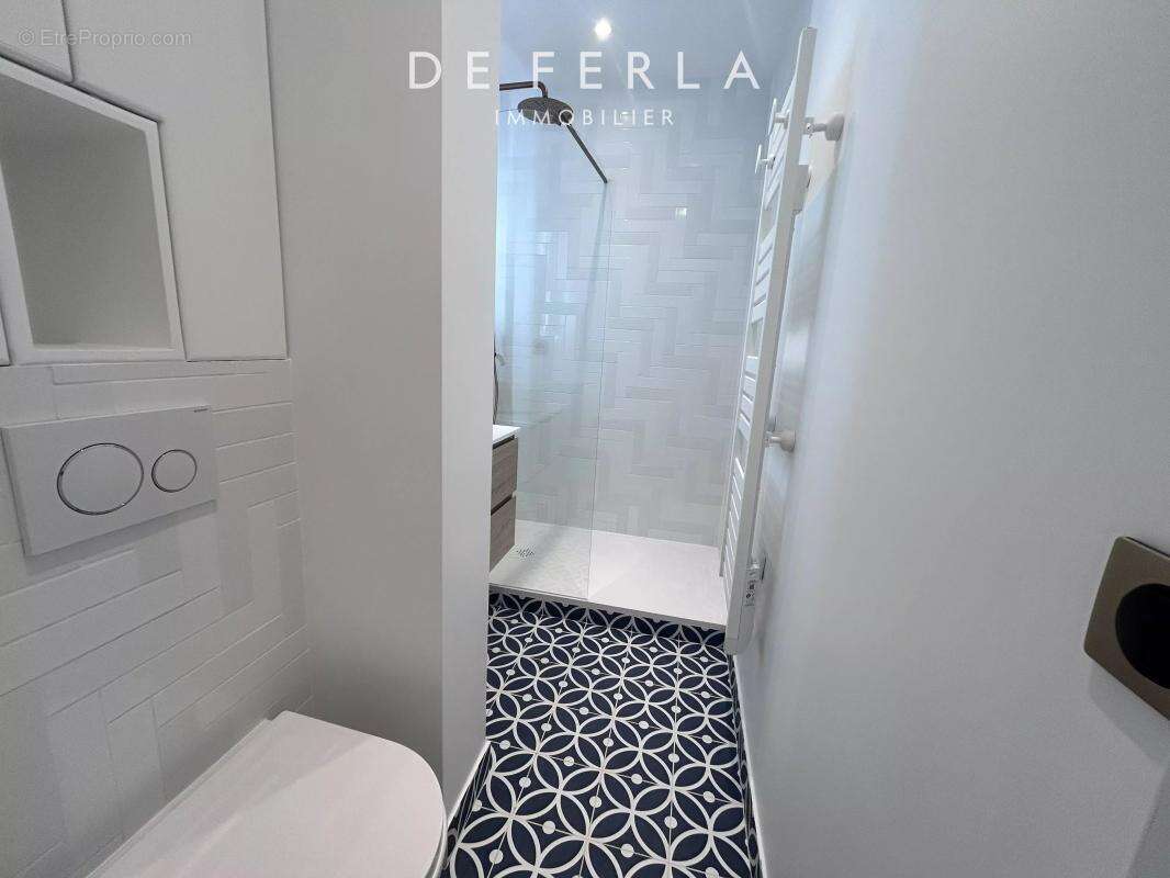 Appartement à PARIS-7E
