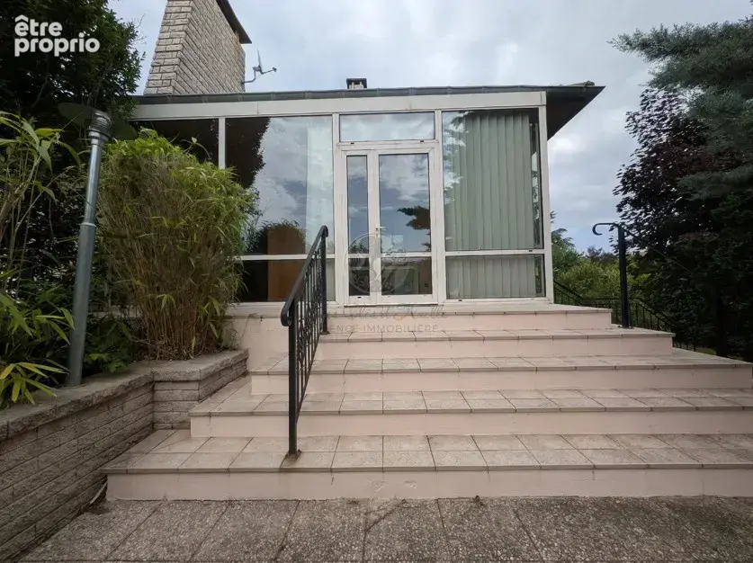 Maison à MILLERY