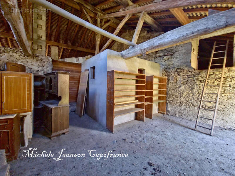 Maison à BETTON-BETTONET