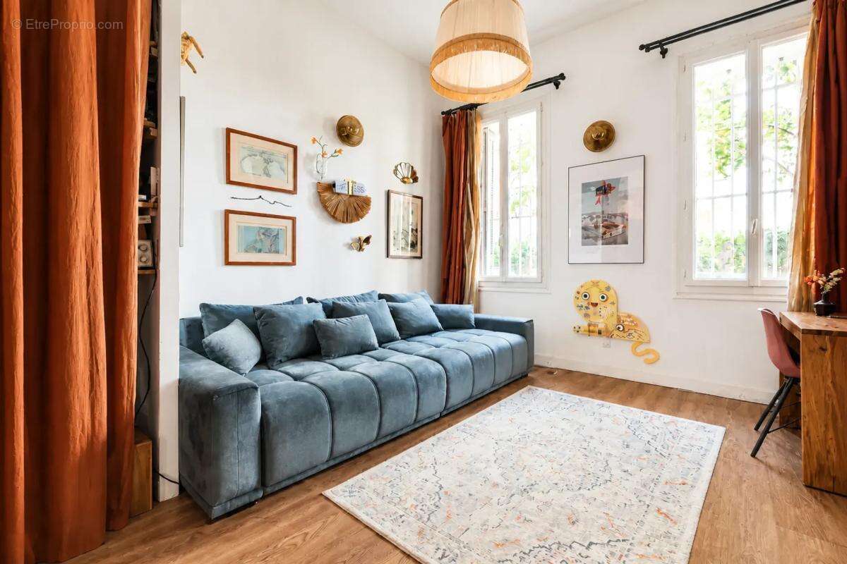 Appartement à MARSEILLE-2E