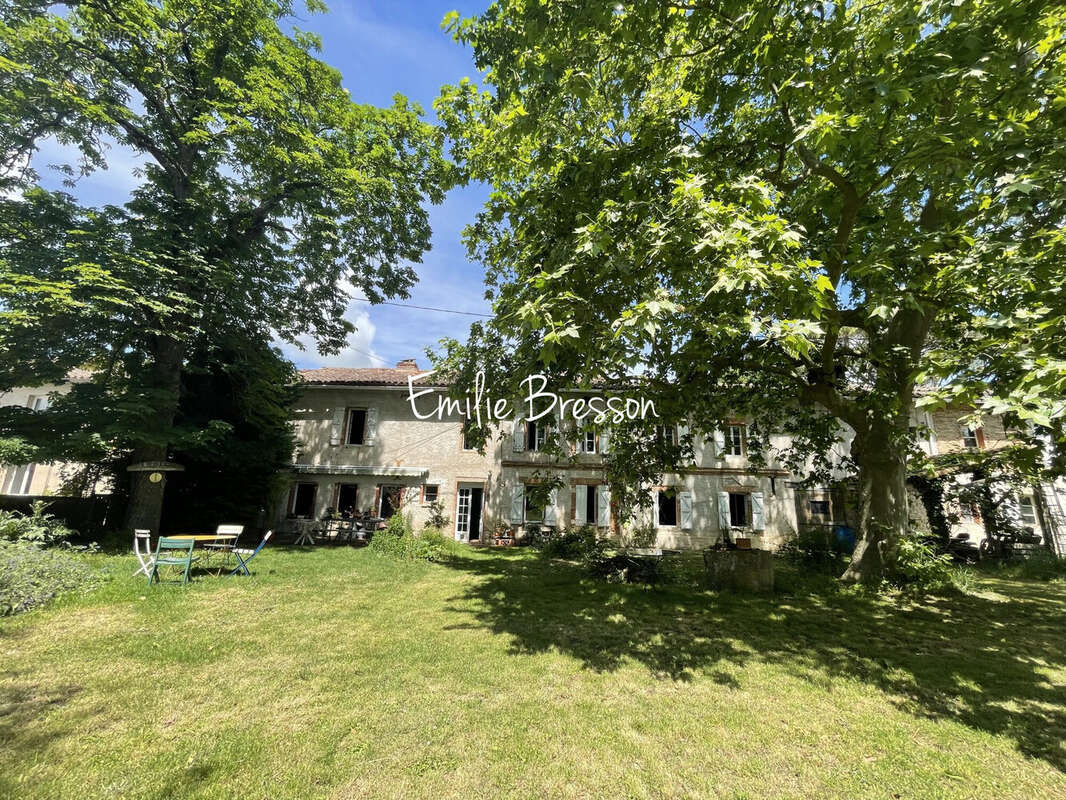 Maison 413 m² à Senouillac  - photo 2