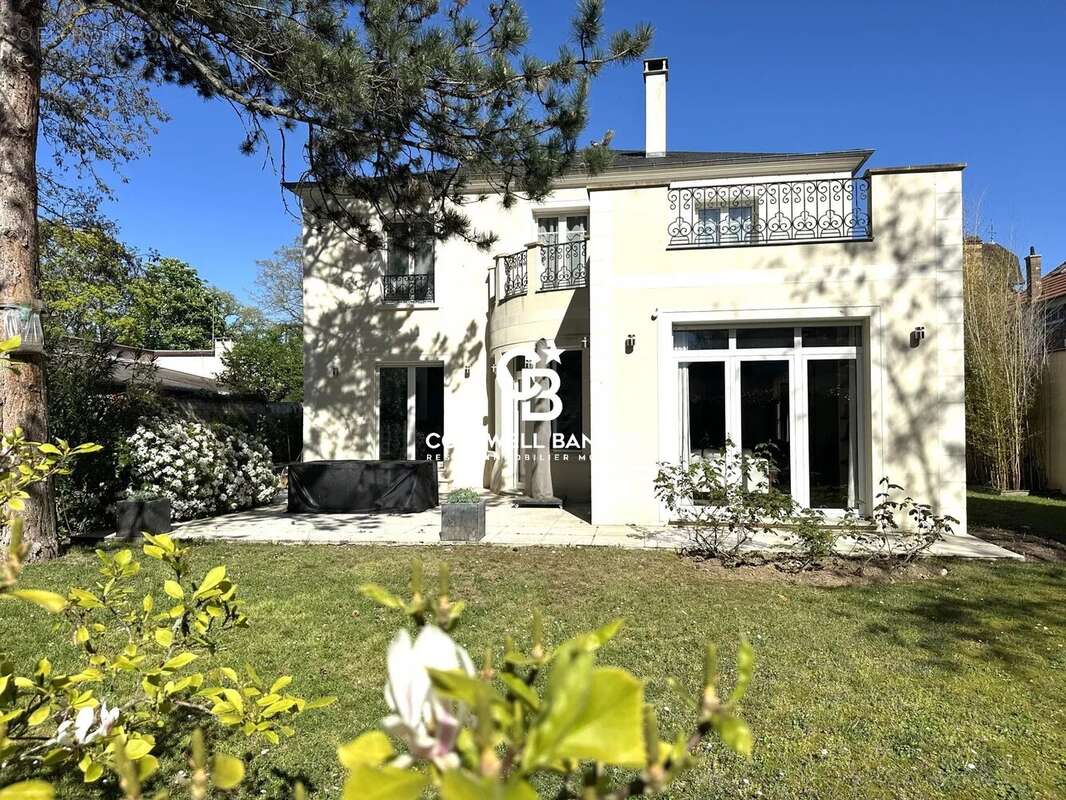 Maison à LE VESINET