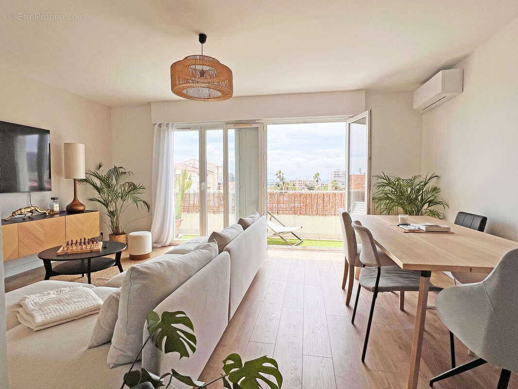 Appartement à HYERES