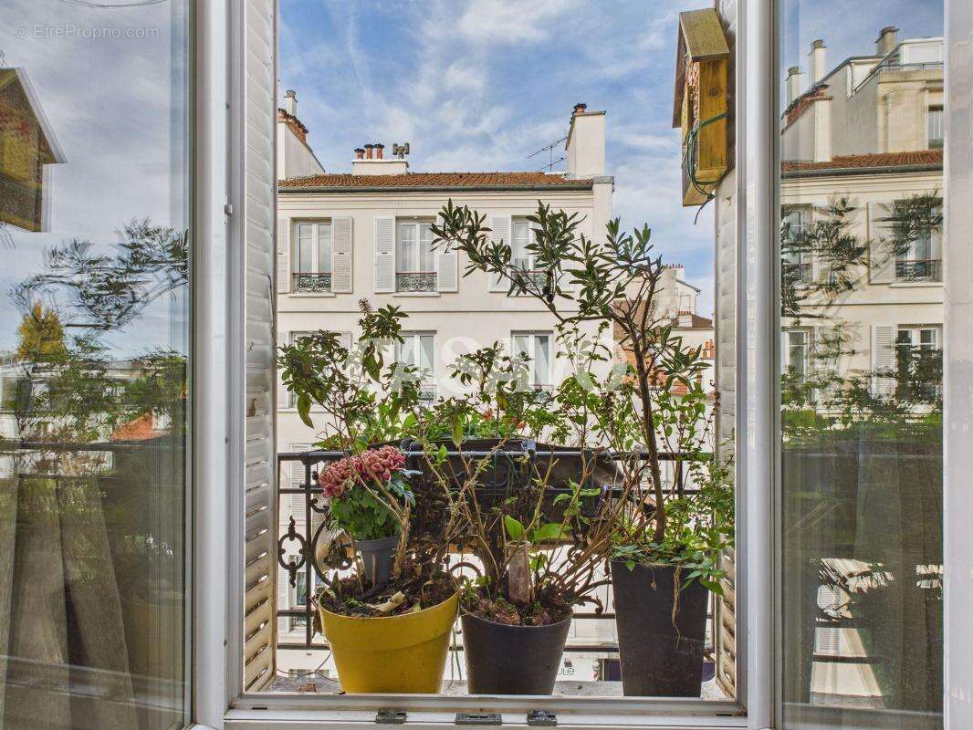Appartement à CHARENTON-LE-PONT