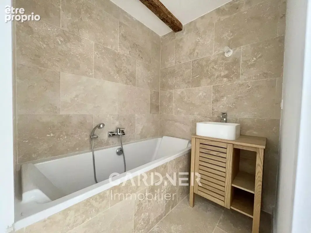 Appartement Type 3 Napollon avec terrasse - photo 6