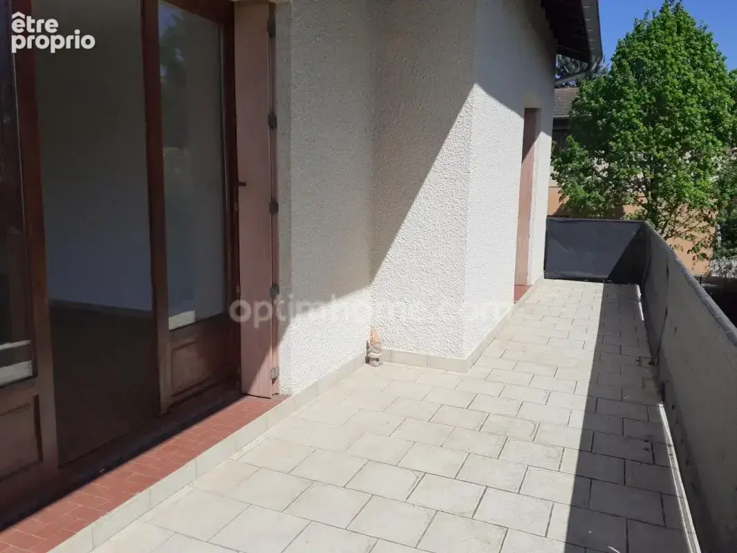 GRIGNY-SUR-RHONE, grande villa de 220 m2, pour 2 appartements en location - photo 10