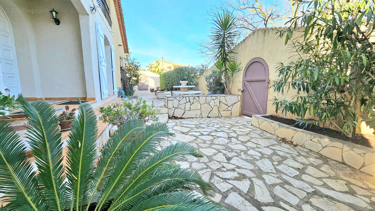 Maison à FRONTIGNAN