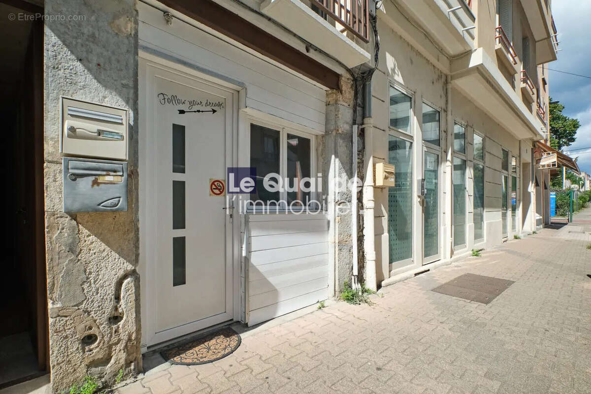 Autre à GRENOBLE