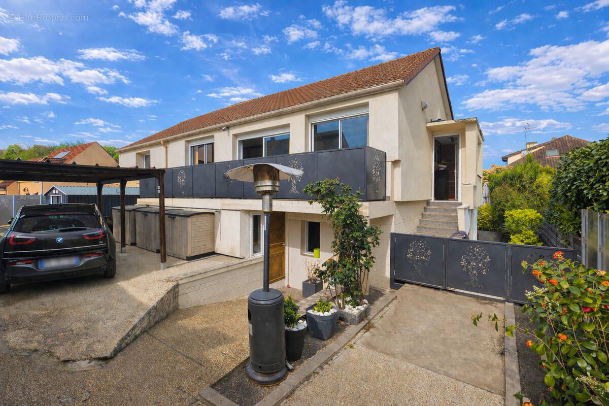 Maison à VIARMES
