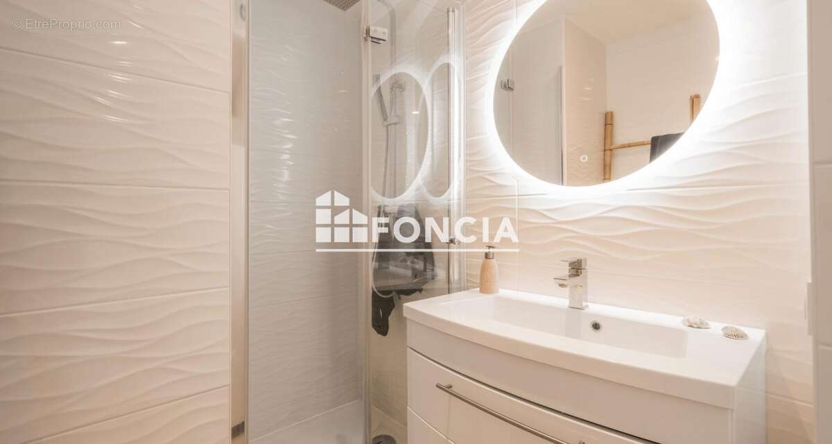 POINT ZERO- En 1ere ligne T2 cabine de 38m2 avec terrasse et garage en sous sol - photo 10