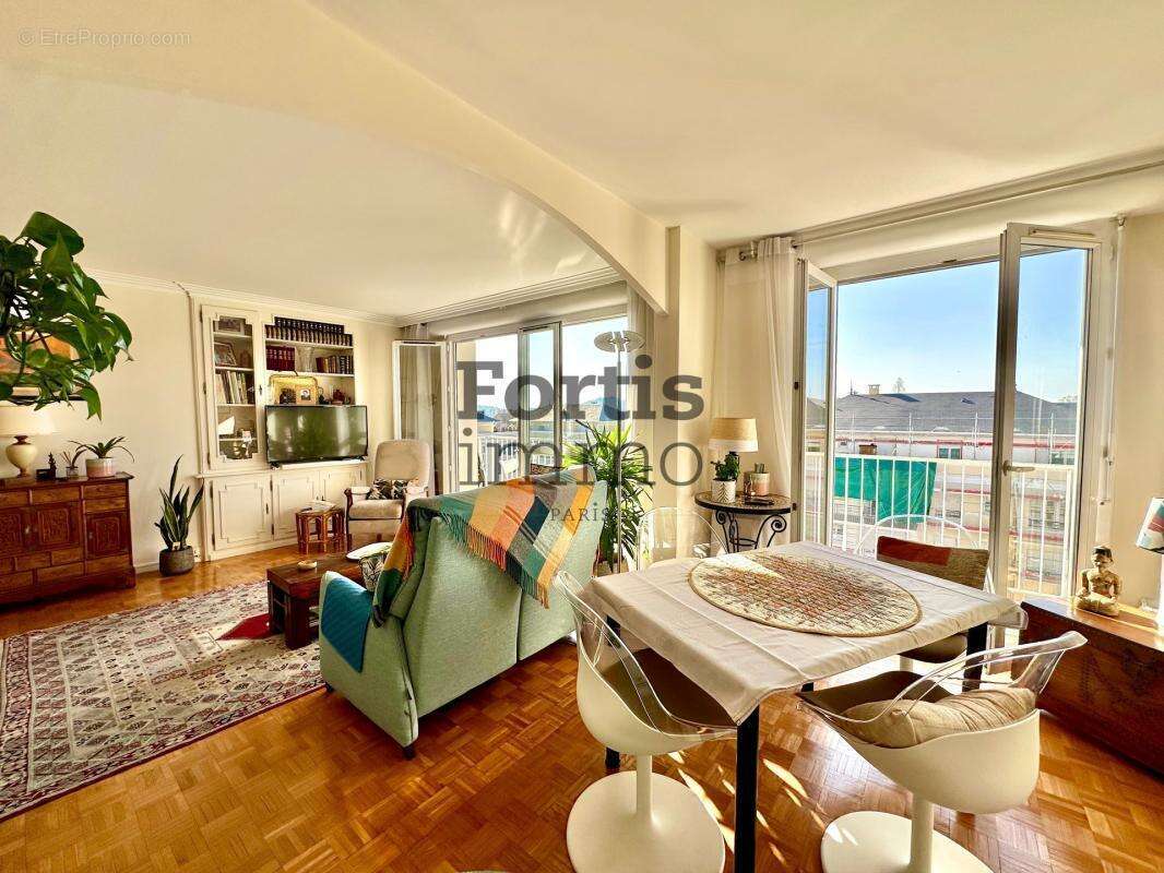 Appartement à SAINT-GRATIEN