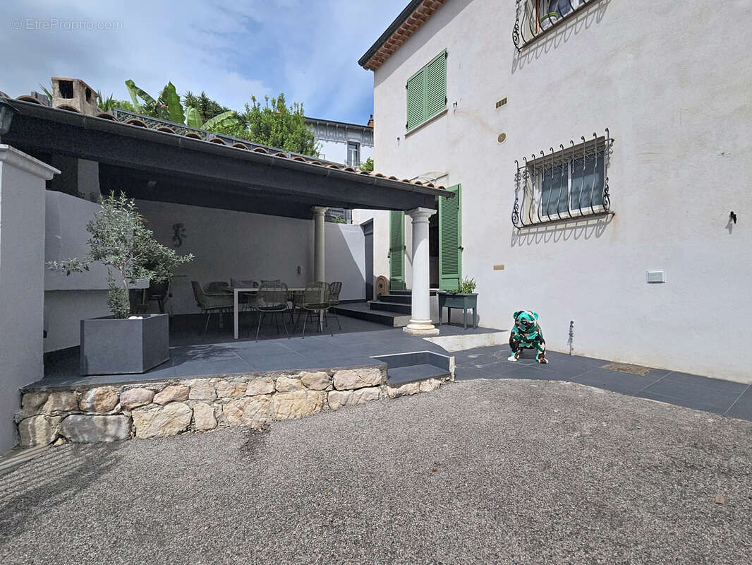 Appartement à VENCE