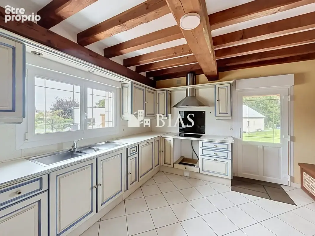 Maison 5 pièces 101 m² à vendre à Saint-Ouen-Du-Tilleul (27670) - photo 2