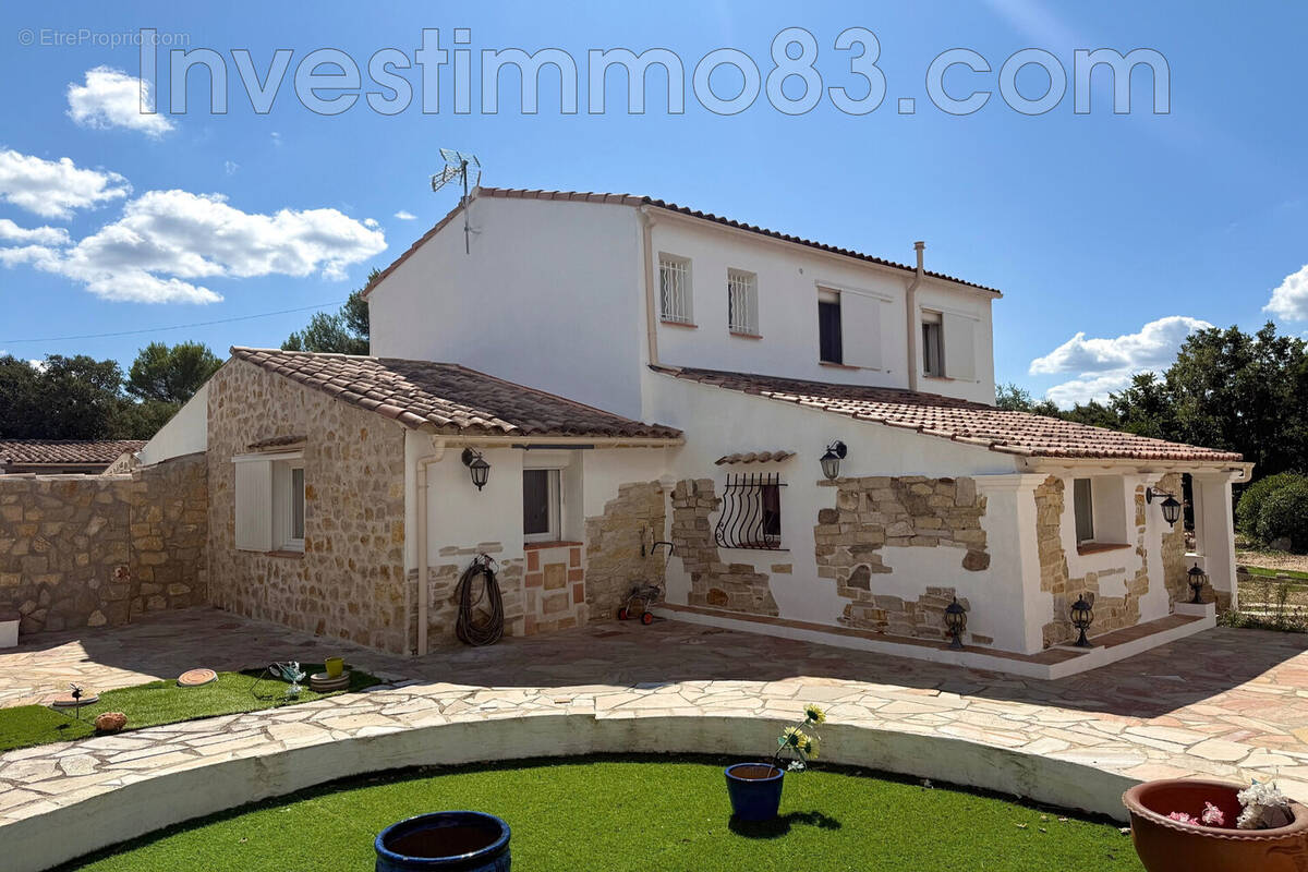 Maison à SAINT-MAXIMIN-LA-SAINTE-BAUME